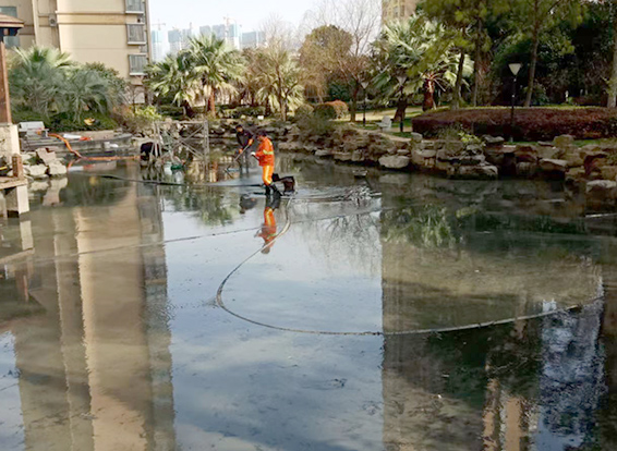 墨玉景观池淤泥清理